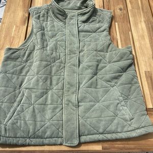 Woman's BKE vest
